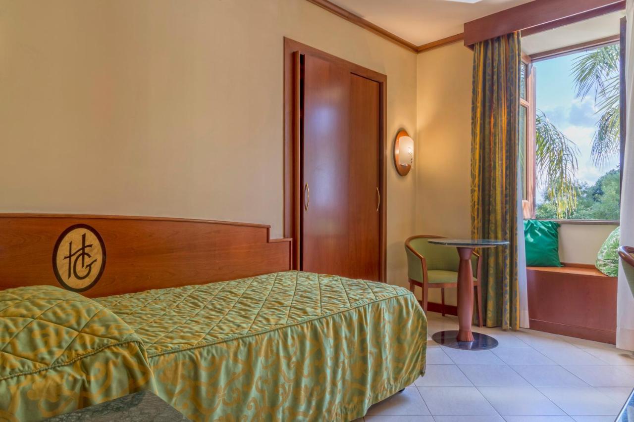 Hotel Garibaldi Milazzo Exteriör bild